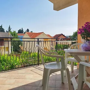 Hotel apartamentowy Mlinar, Gornji Karin