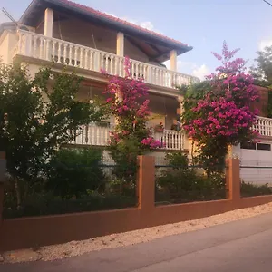  Apartment Ana